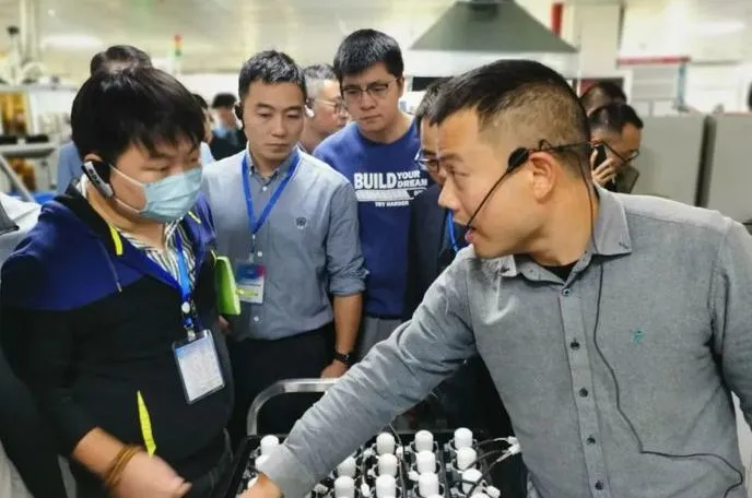 bb贝博艾弗森官方网站质量月 | 于轻微处见知著：平庸岗位上的质量故事